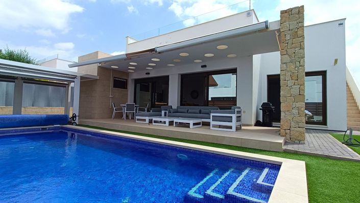 Image No.29-3 Bed Villa for sale