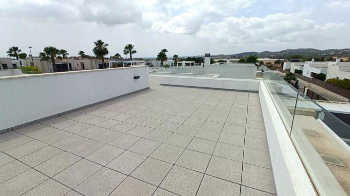 Image No.35-3 Bed Villa for sale