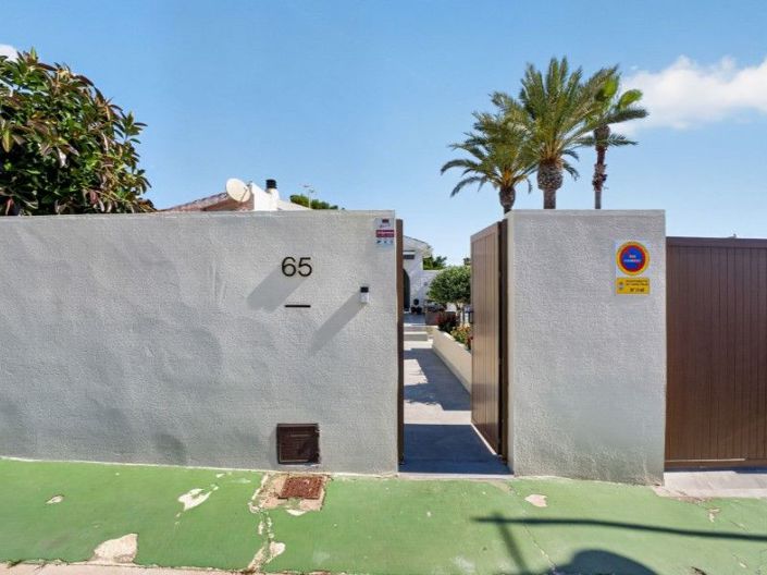 Image No.27-3 Bed Villa for sale