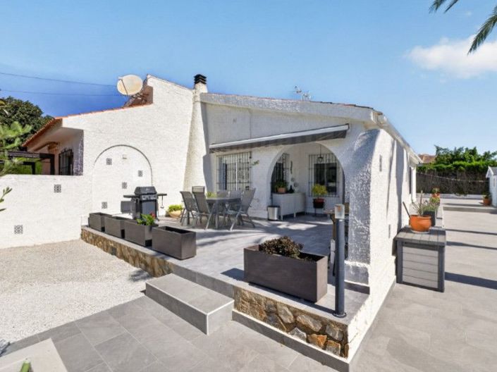 Image No.5-3 Bed Villa for sale
