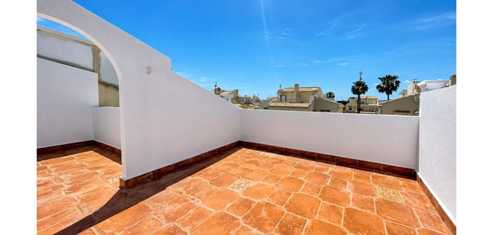 Image No.4-2 Bed Townhouse for sale