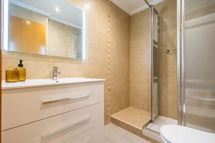 Image No.22-3 Bed Apartment for sale