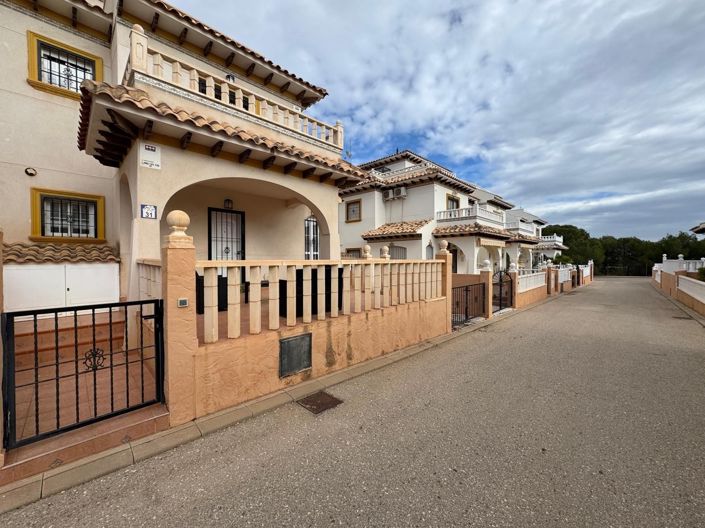 Image No.2-2 Bed House for sale
