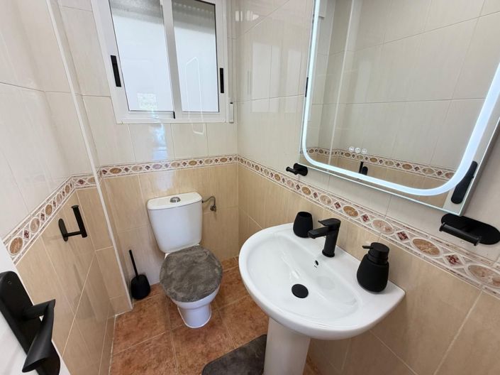 Image No.23-3 Bed House for sale