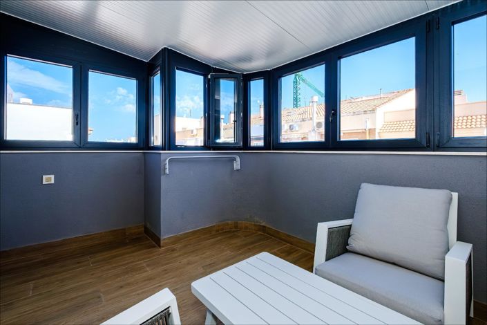 Image No.18-4 Bed Apartment for sale