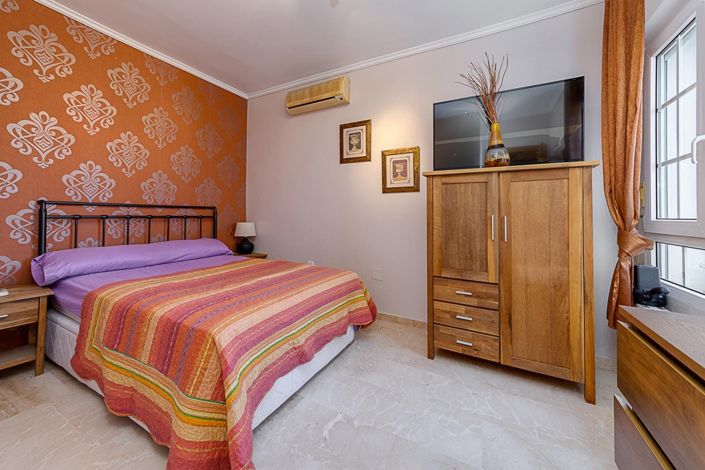 Image No.19-3 Bed Villa for sale