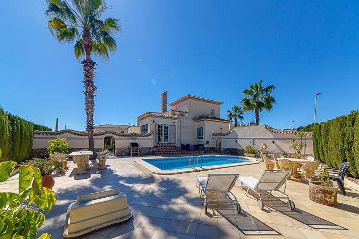 Image No.4-3 Bed Villa for sale