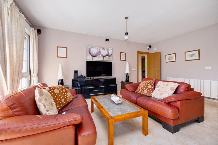 Image No.6-3 Bed Villa for sale