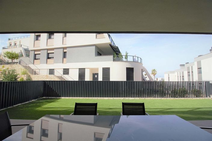 Image No.21-3 Bed Apartment for sale