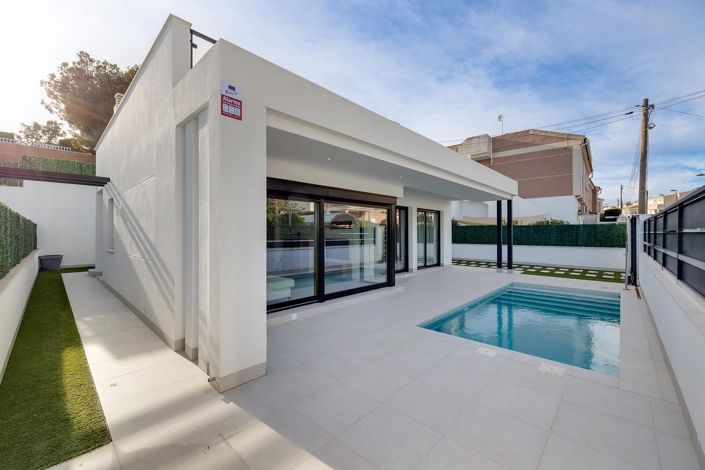 Image No.2-3 Bed Villa for sale