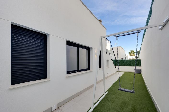 Image No.25-3 Bed Villa for sale