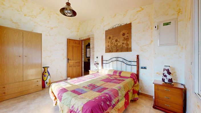 Image No.6-4 Bed Villa for sale
