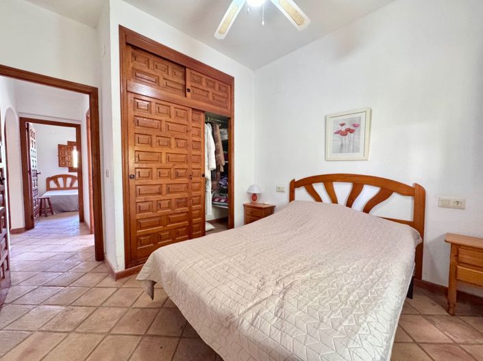 Image No.14-4 Bed Villa for sale