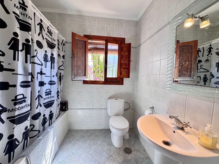 Image No.16-4 Bed Villa for sale