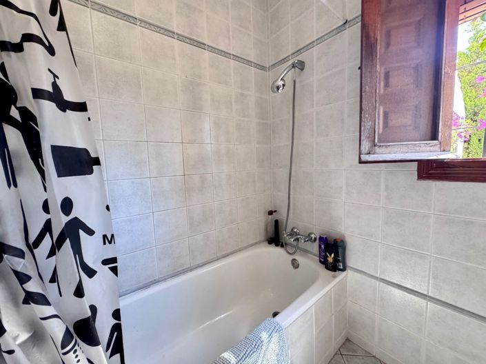 Image No.17-4 Bed Villa for sale