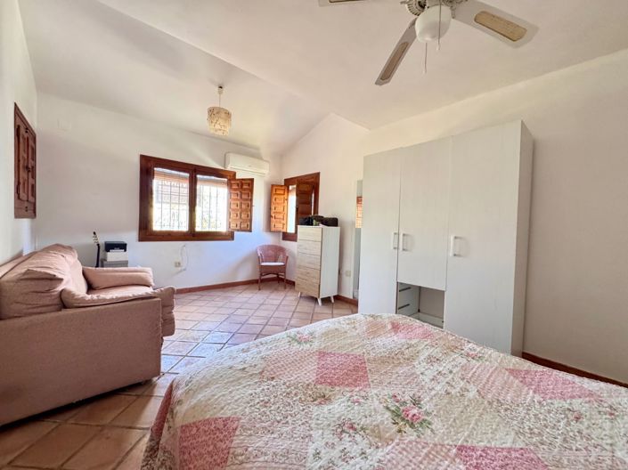 Image No.22-4 Bed Villa for sale