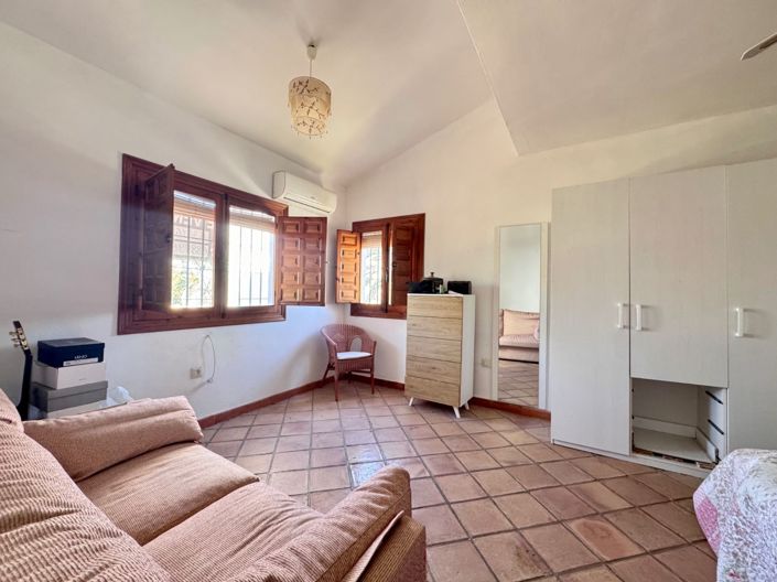 Image No.24-4 Bed Villa for sale