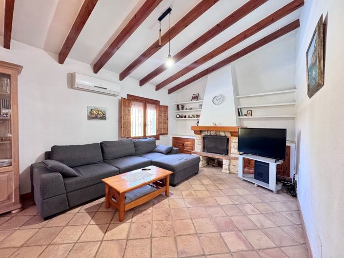 Image No.6-4 Bed Villa for sale