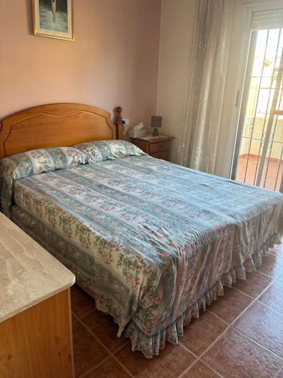 Image No.15-2 Bed House for sale