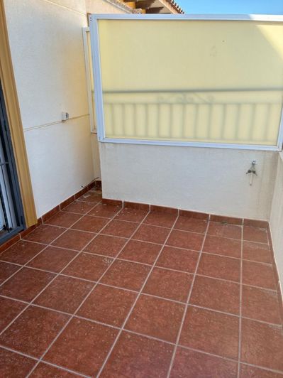Image No.6-2 Bed House for sale