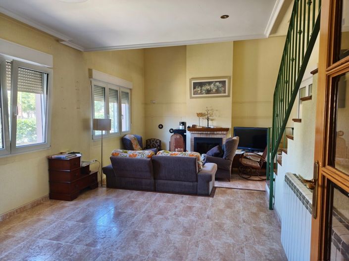 Image No.18-4 Bed Villa for sale