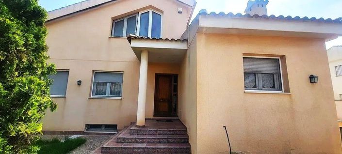 Image No.6-4 Bed Villa for sale