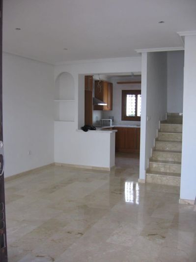 Image No.11-2 Bed House for sale