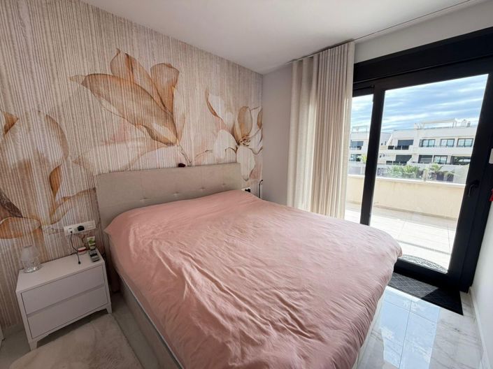 Image No.8-3 Bed Penthouse for sale
