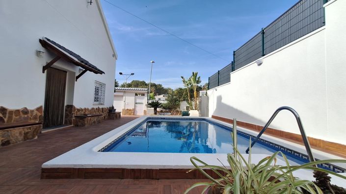 Image No.5-Villa de 4 chambres à vendre à Torrevieja