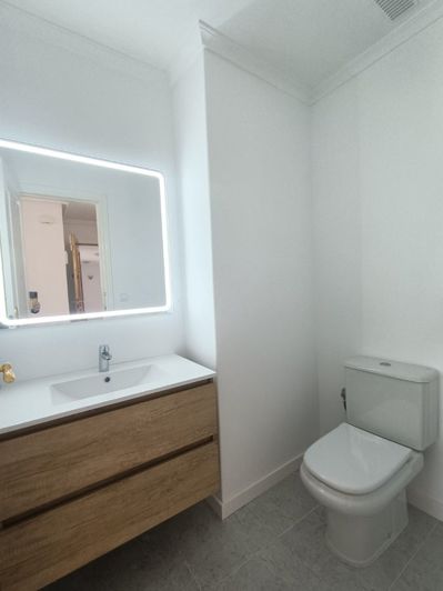 Image No.24-2 Bed Apartment for sale