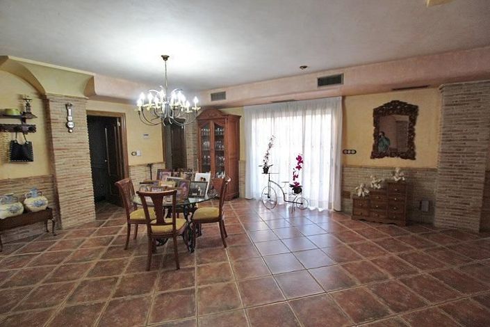 Image No.3-Villa de 6 chambres à vendre à Formentera Del Segura