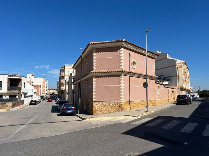 Image No.5-Villa de 6 chambres à vendre à Formentera Del Segura