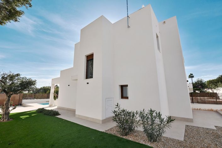 Image No.28-3 Bed Villa for sale