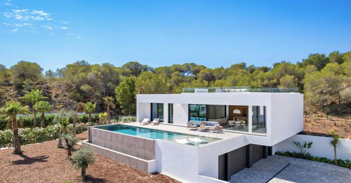 Image No.2-4 Bed Villa for sale