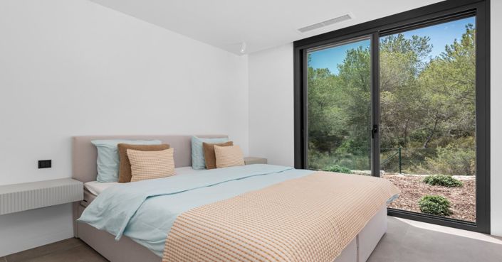 Image No.42-4 Bed Villa for sale