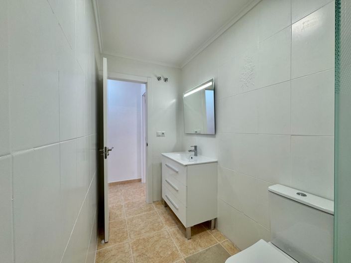 Image No.19-2 Bed Apartment for sale