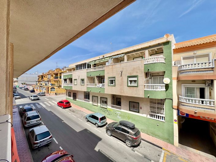 Image No.26-2 Bed Apartment for sale