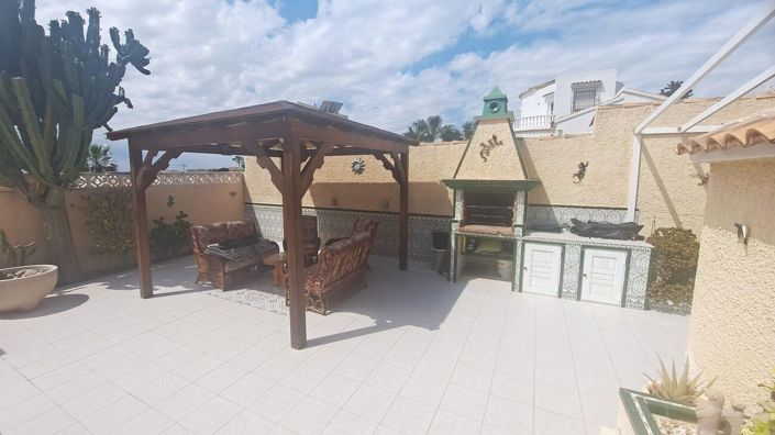 Image No.3-3 Bed Villa for sale