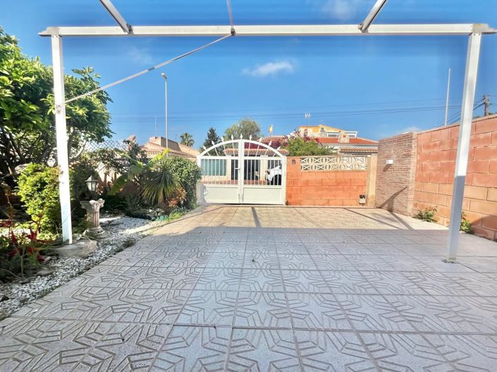 Image No.2-Villa de 3 chambres à vendre à Orihuela Costa