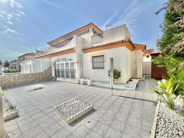 Image No.3-3 Bed Flat for sale