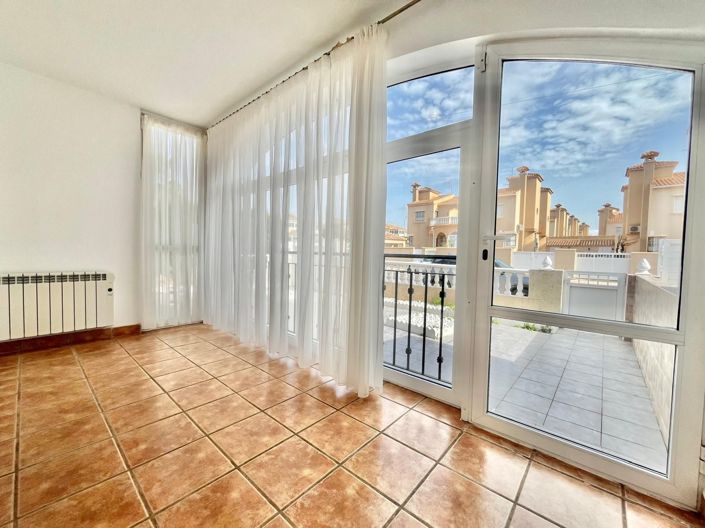 Image No.9-3 Bed Flat for sale