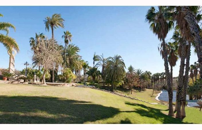 Image No.3-5 Bed Villa for sale