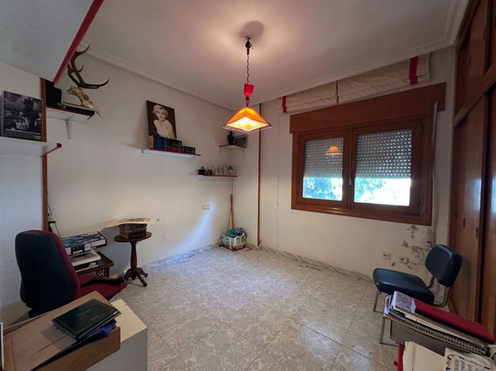 Image No.32-8 Bed Villa for sale