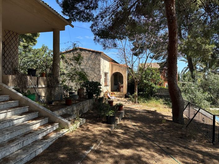 Image No.6-8 Bed Villa for sale