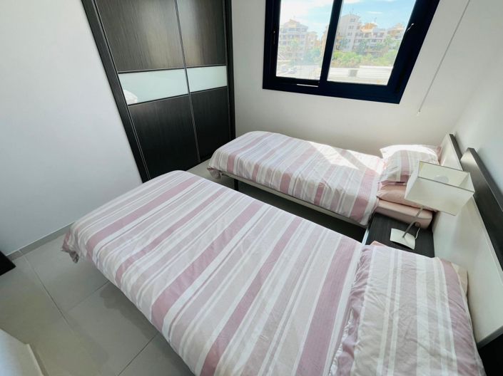 Image No.19-3 Bed Apartment for sale