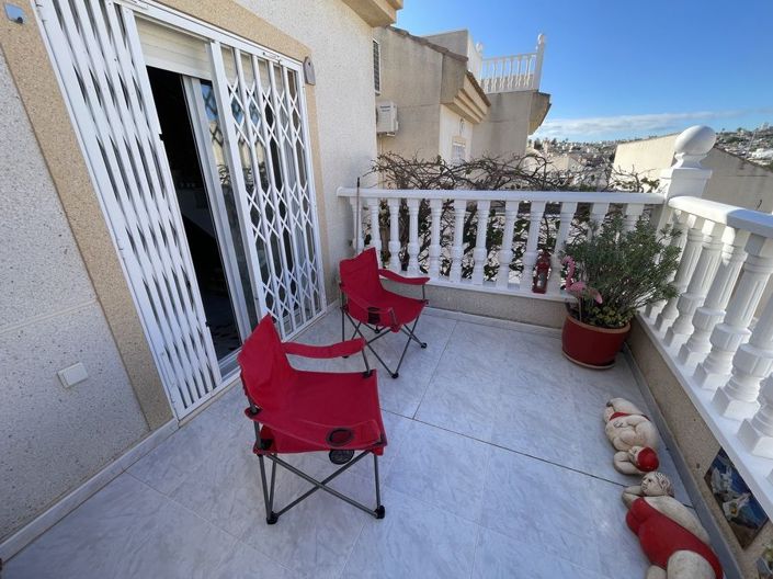 Image No.13-3 Bed Townhouse for sale