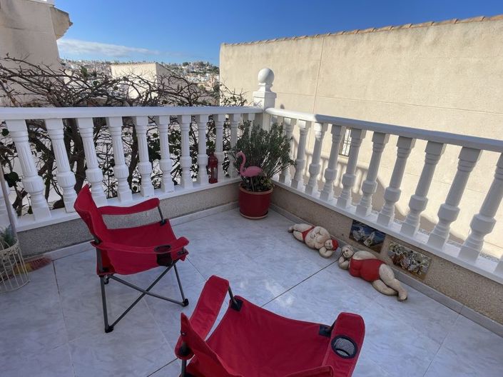 Image No.17-3 Bed Townhouse for sale
