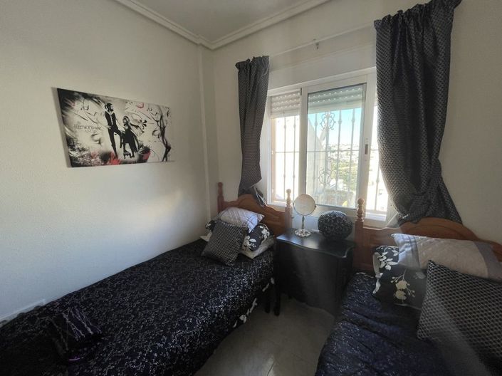 Image No.26-3 Bed Townhouse for sale