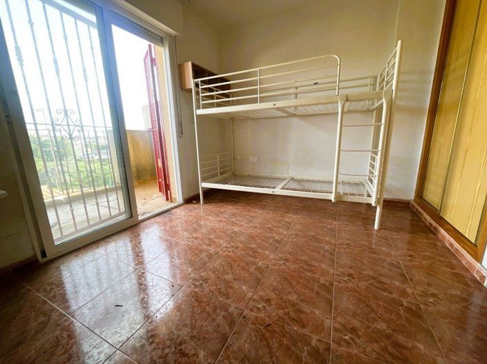 Image No.15-3 Bed House for sale