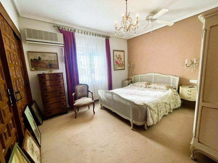 Image No.6-3 Bed Villa for sale